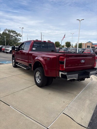 2027 Ford F-350 Lariat DRW