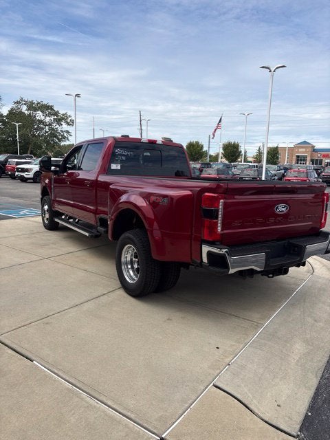 2027 Ford F-350 Lariat DRW