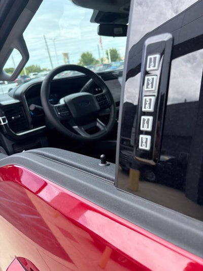 2027 Ford F-350 Lariat DRW