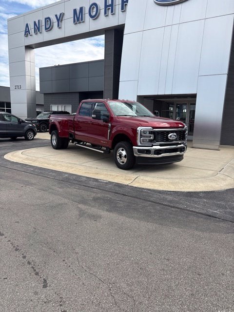 2027 Ford F-350 Lariat DRW
