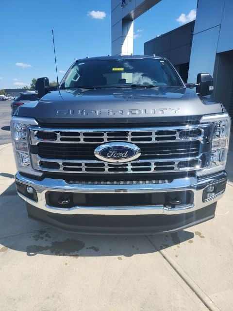 2026 Ford F-350 XLT DRW
