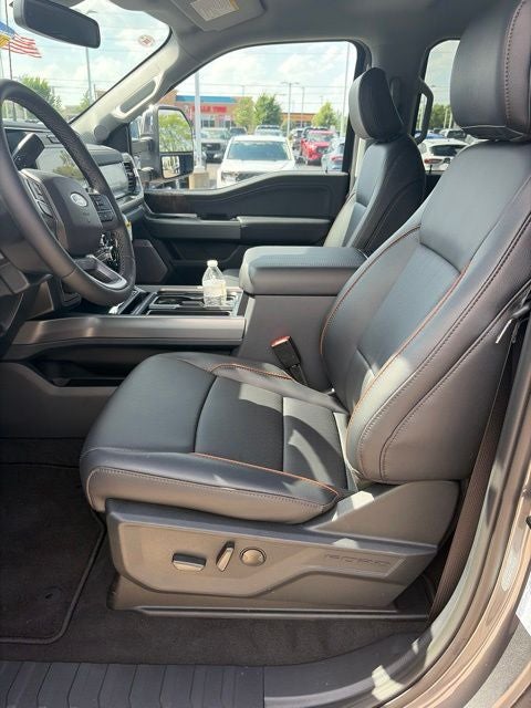 2026 Ford F-350 Lariat DRW