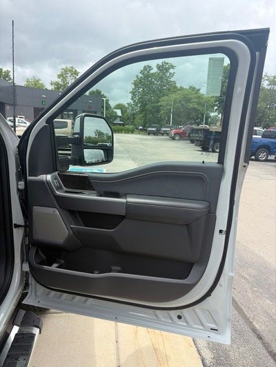 2026 Ford F-350 Lariat DRW