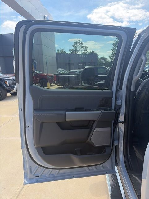 2026 Ford F-350 Lariat DRW