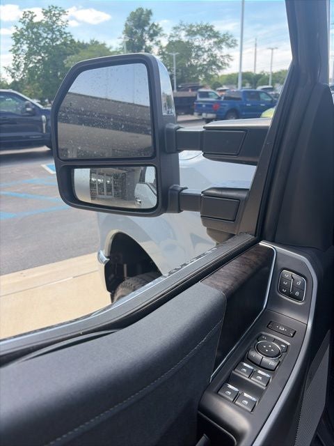2026 Ford F-350 Lariat DRW