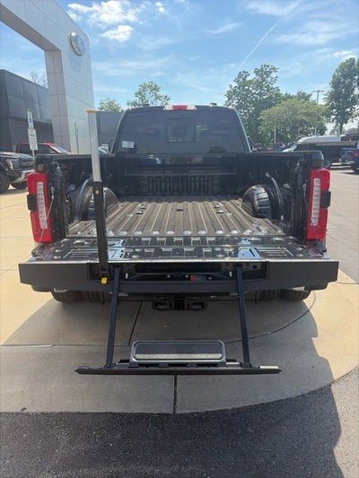 2026 Ford F-350 Lariat DRW