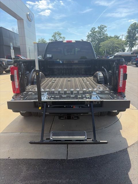 2026 Ford F-350 Lariat DRW