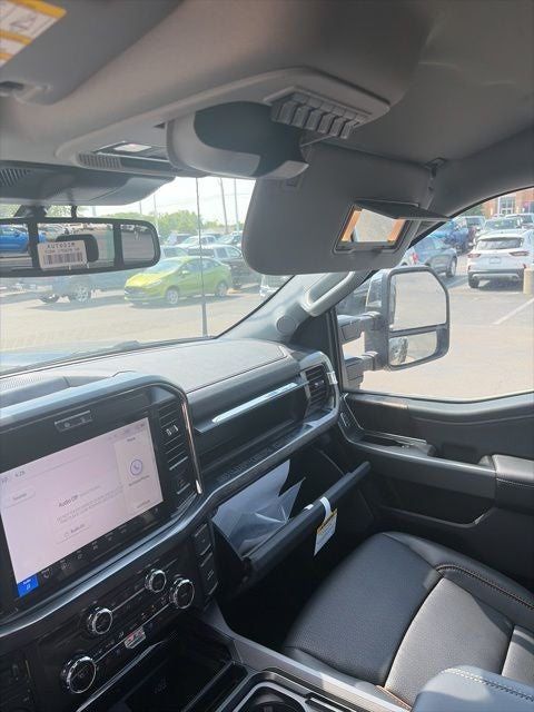 2026 Ford F-350 Lariat DRW