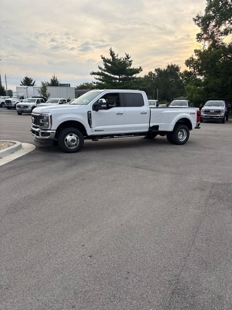 2026 Ford F-350 Lariat DRW