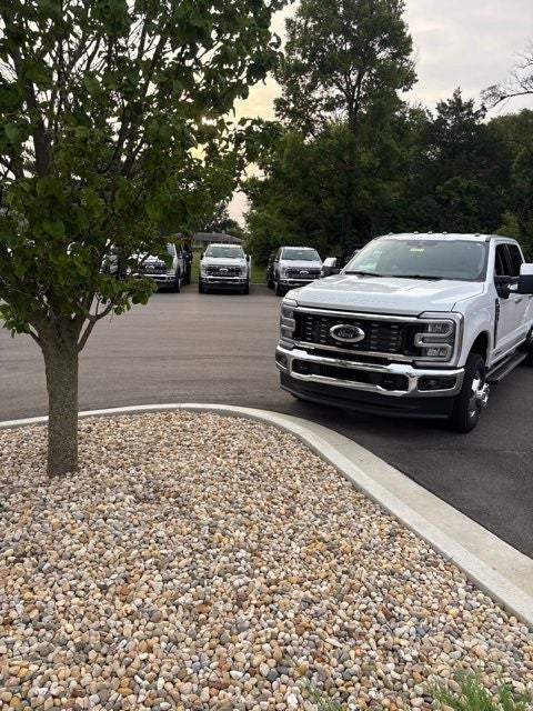 2026 Ford F-350 Lariat DRW