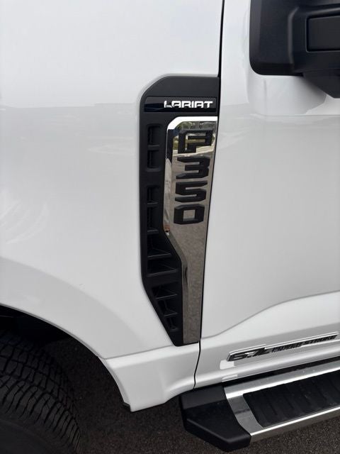 2026 Ford F-350 Lariat DRW