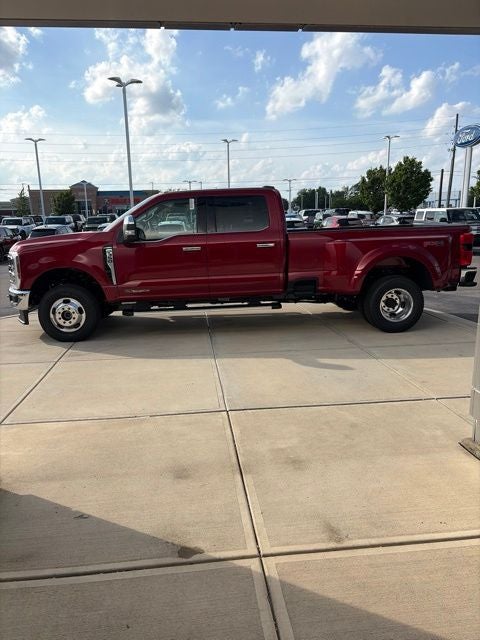 2026 Ford F-350 Lariat DRW