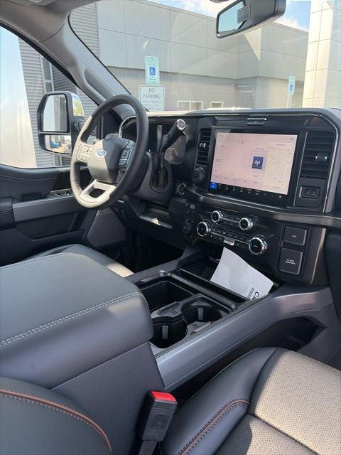 2026 Ford F-350 Lariat DRW