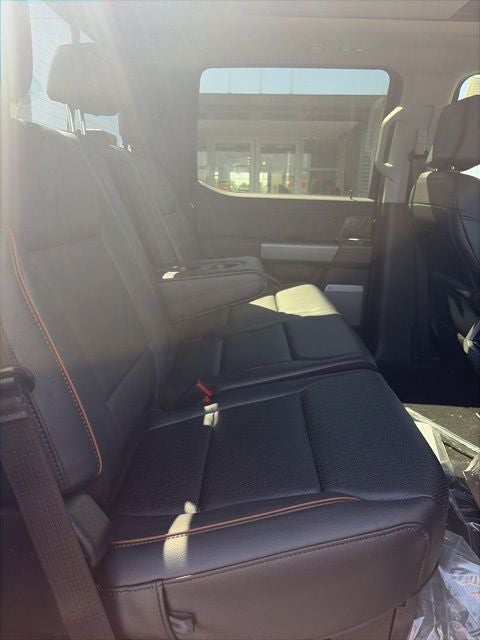 2026 Ford F-350 Lariat DRW