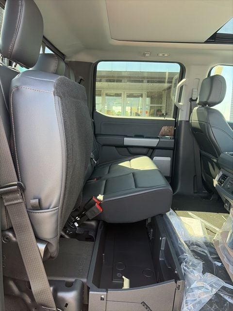 2026 Ford F-350 Lariat DRW