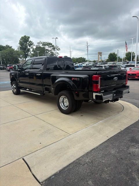 2026 Ford F-350 Lariat DRW