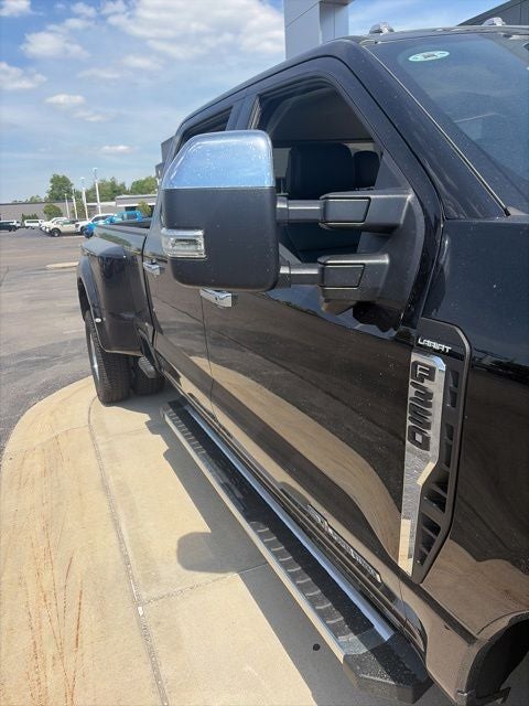 2026 Ford F-350 Lariat DRW