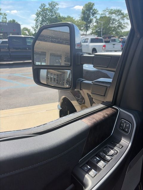2026 Ford F-350 Lariat DRW