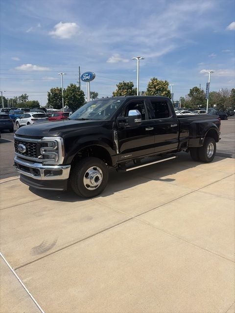 2026 Ford F-350 Lariat DRW