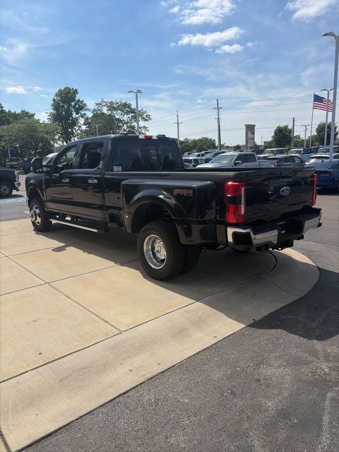 2026 Ford F-350 Lariat DRW