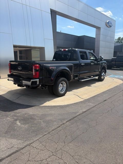 2026 Ford F-350 Lariat DRW