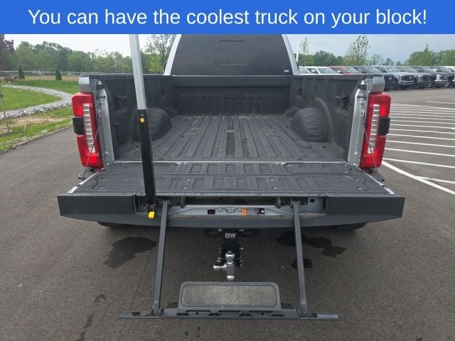 2023 Ford F-450 Lariat DRW