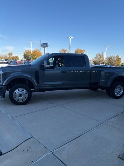 2027 Ford F-450 Platinum