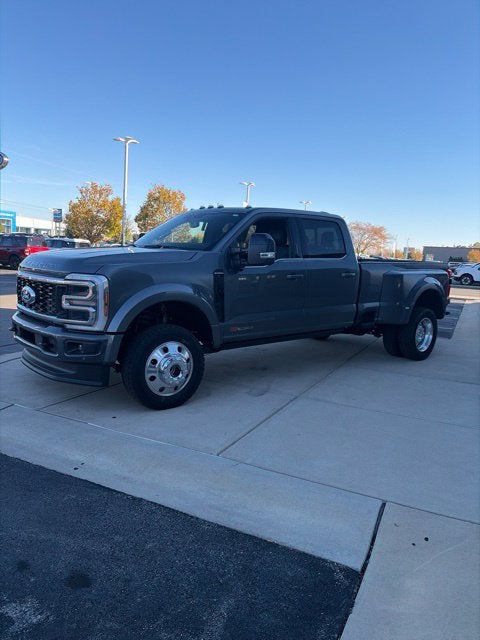 2027 Ford F-450 Platinum