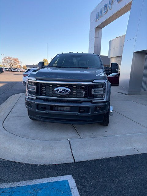 2027 Ford F-450 Platinum