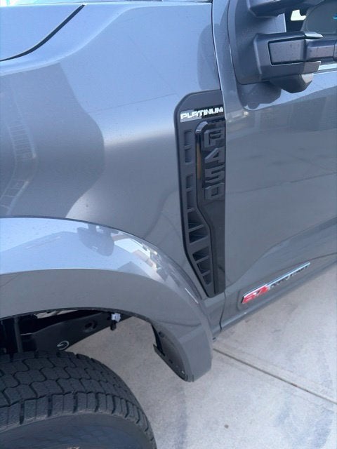 2027 Ford F-450 Platinum