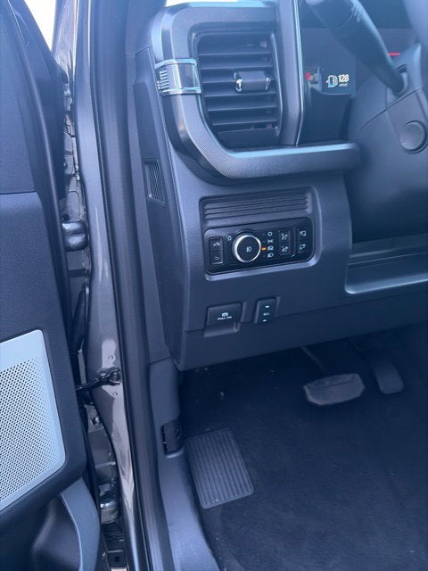 2027 Ford F-450 Platinum