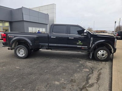 2023 Ford F-450 Lariat DRW