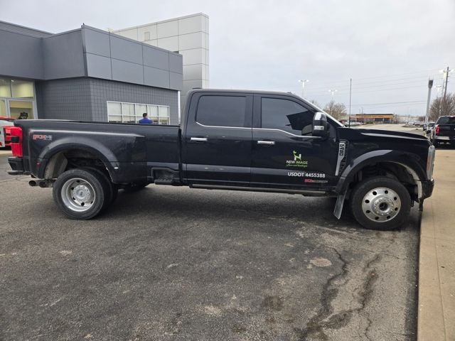2023 Ford F-450 Lariat DRW