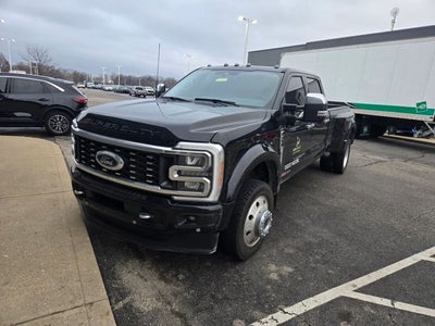 2023 Ford F-450 Lariat DRW