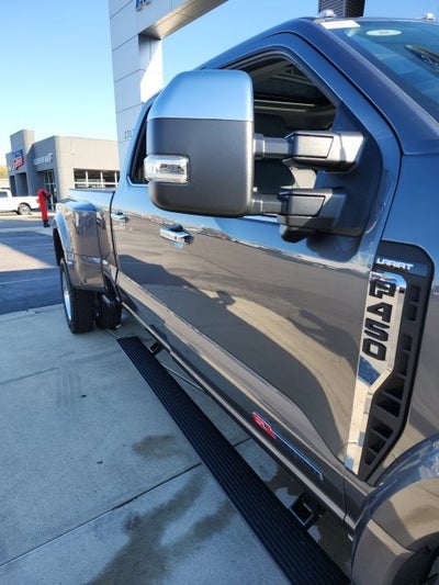 2027 Ford F-450 Lariat DRW