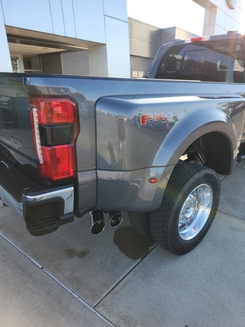 2027 Ford F-450 Lariat DRW