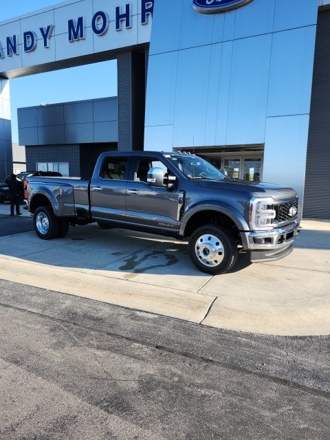 2027 Ford F-450 Lariat DRW