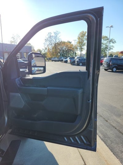 2027 Ford F-450 Lariat DRW