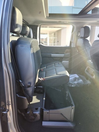 2027 Ford F-450 Lariat DRW