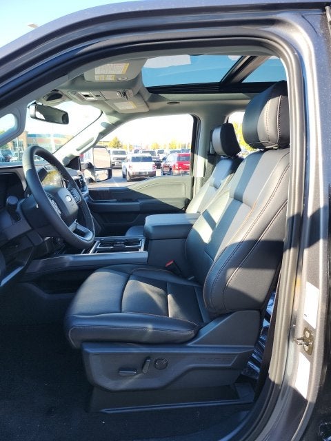2027 Ford F-450 Lariat DRW