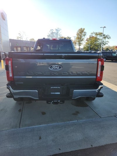 2027 Ford F-450 Lariat DRW