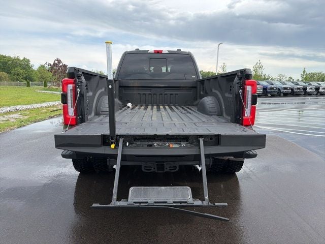 2025 Ford F-450 Platinum