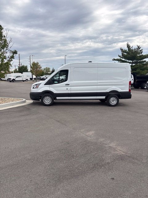 2027 Ford Transit-250 Base