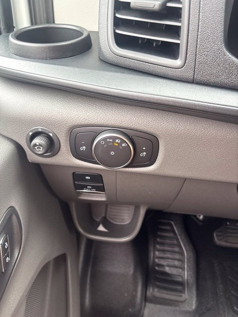 2027 Ford Transit-250 Base