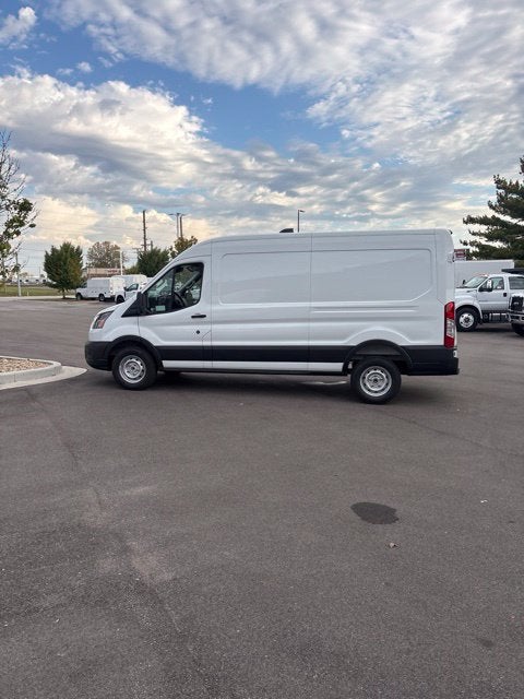2027 Ford Transit-250 Base