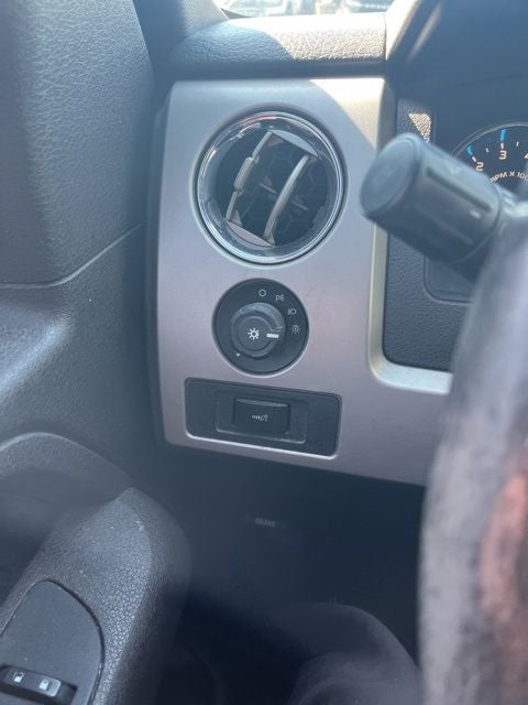 2011 Ford F-150 Base