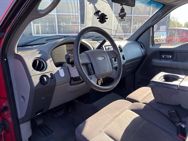 2004 Ford F-150 XL