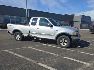 2003 Ford F-150 XLT