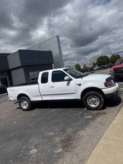 2001 Ford F-150 XLT