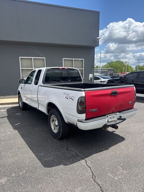 2001 Ford F-150 XLT